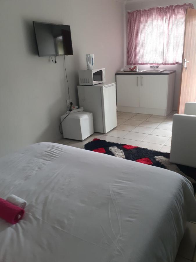 Ruros Guest House Kempton Park Zewnętrze zdjęcie